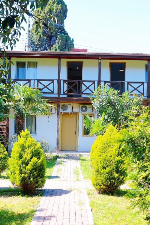 Guest House Alashara Πιτσούντα Εξωτερικό φωτογραφία